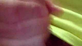 wanna play dick juego? feel the cock throb hard and deep.