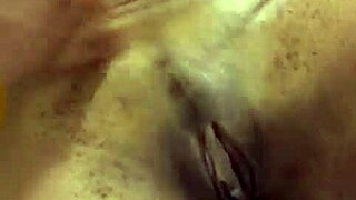 i masturbate my big ass pussy solo lesbian