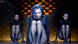 Kpop idol mi mi mi teases with ass in pmv