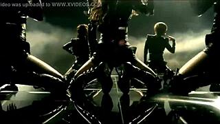 Kpop idol mi mi mi teases with ass in pmv