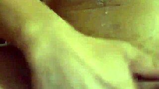 Waoo Se Masturbando Rico