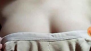 girl masturbates wildly!