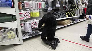 OMG, I got totally nude in a supermarket, like, so embarassing!