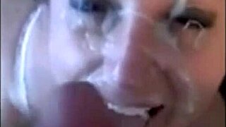 who's that bitch getting a facial cumshot from amateurs?