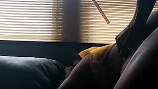 deep conversation with girlfriend while boyfriend works