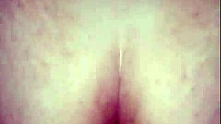 blonde amateur on all fours shows big ass