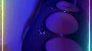 She Moves Her Big Ass While Dancing And Fucks Like A Prostitute!