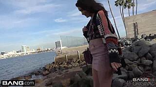 Do amateurs show pussy lips in public?