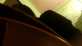 grabando chica en fiesta ewee 1