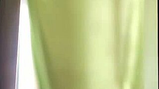 Venezuelan Escort Delivers Wild Action!