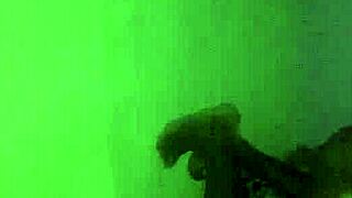 Meu cunhado invadiu meu quarto no meio da noite pra me comer gostoso