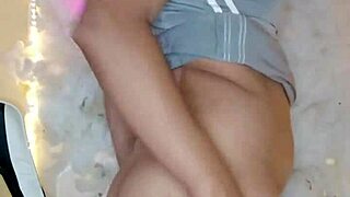 i'm touching myself so nicely with this transsexual, feeling all the emotions.