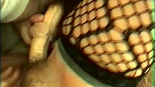 hard blonde teen wants to ride that cock 😜