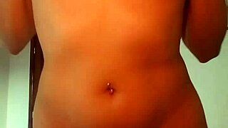 Latina brunette Lola-Bunny masturbates pussy on webcam.