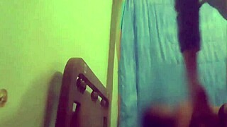 Pornstar Latina Naik Pro Memeknya Telan Semua Kontol