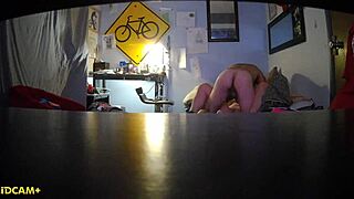 Джени и Джейсон, хотите увидеть, что мы сняли на скрытую камеру?