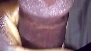 lamar dances to ladies