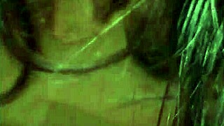 Lebanese star turns into a total slut!