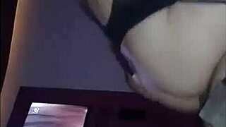 Me Hacen Gemir Bien Rico Mi Esposo Y El Compadre In Detailed Action