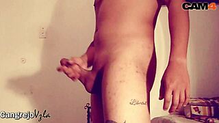 Cangrejovzla shares masturbation on May 1st 2017