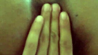 Naughty wife flaunts big ass for amateur adventures