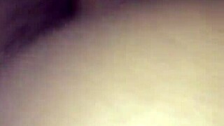 Old man creampies young pussy in classic style