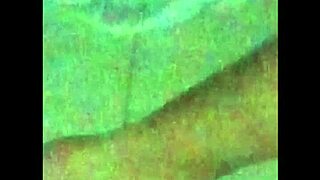 socou fundo e gozou dentro da casada 😈