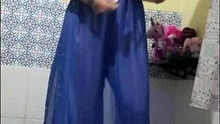 milf with big tits guides masturbation to rock music sound in detailed session