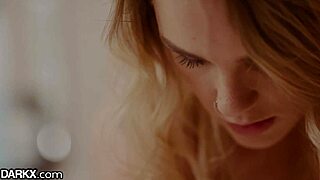 Petite Blonde Shocks Ebony Boyfriend with Steamy Bath Surprise - XEmpire.