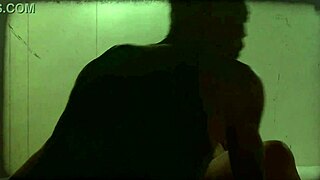 Latina Booty Queen Receives Cunilingus Dinner