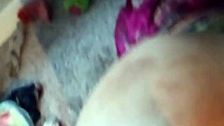 fingering ex gf makes her moan and scream 😩