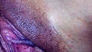 Amateur masturbates solo 😏