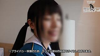 ねえ、可愛い子、18歳アイドルとコスプレで遊ぶ準備は？