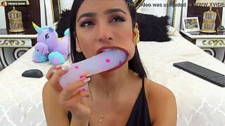 Stunning model gives a flawless blowjob on camera