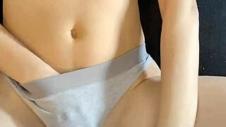 Amateur babe gets pink pussy fucked without condom in homemade scene