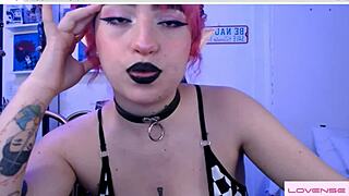 bored elf wants to play