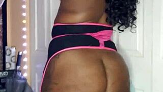 naej ae feels confident showing big ass