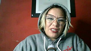 Mistaken Sister-In-Law And Mother-In-Law Chat About Lola