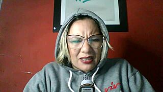 Mistaken Sister-In-Law And Mother-In-Law Chat About Lola