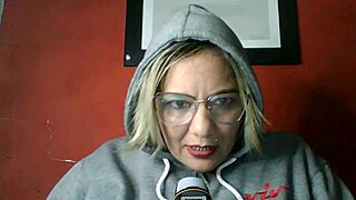 Mistaken Sister-In-Law And Mother-In-Law Chat About Lola