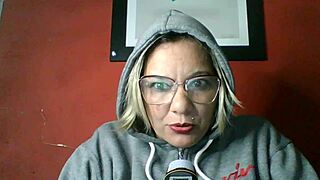 Mistaken Sister-In-Law And Mother-In-Law Chat About Lola