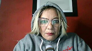 Mistaken Sister-In-Law And Mother-In-Law Chat About Lola