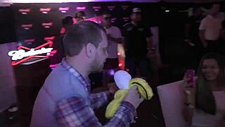 Ninguno Mariposa Suicida rips clothes in gay scene 😏