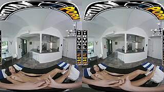 นวดน้ำมันกลายเป็นร้อนแรงกับเฟรยา วอน ดูม พีโอวี