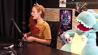 Dracaryssg's Wild Request: Pencil in Her Tight Hole