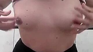 Venezuelan Prostitute Shows Off Her Super Hot Body