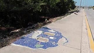 That horny latina ass on the beach came right to me 😏