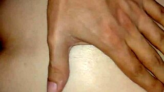 comendo um cu gostoso, ela geme alto