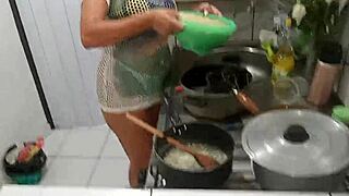 sarah rosa cooks sexy sensual macaroni dish