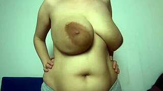 I'm Clapping My Huge Natural Tits Watch Them Bounce Around